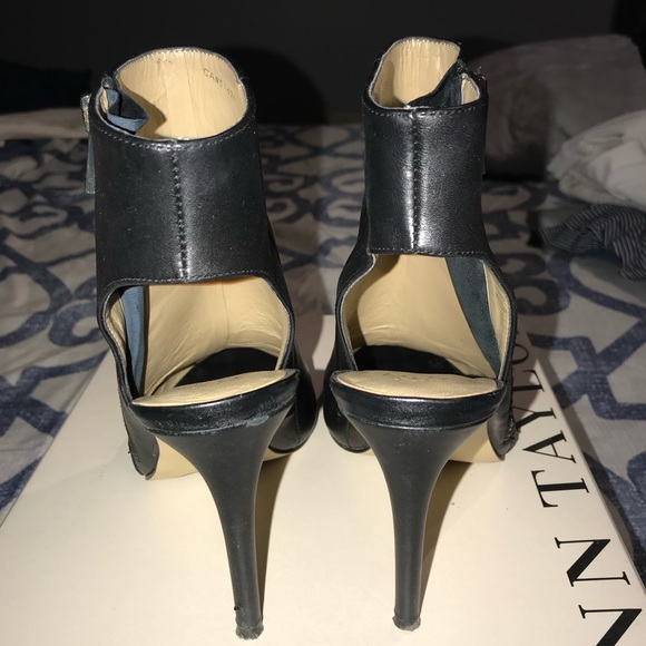 Ann Taylor booties - Picture 3 of 3
